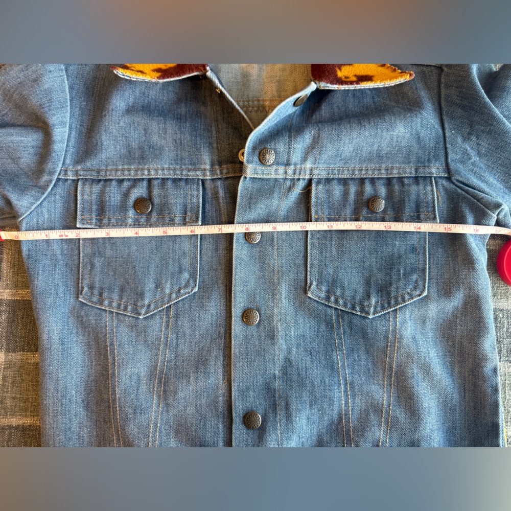 Vintage Western Jean Jacket with Fleece Horse Print and Patterned Sleeves, XS - Picture 4 of 6